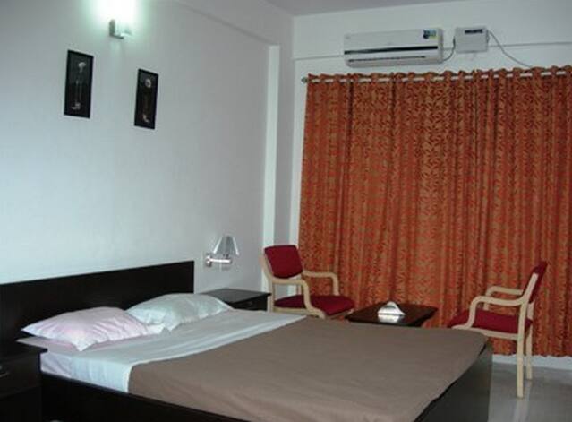 Hotel Ram Tourist, Kashipur 1